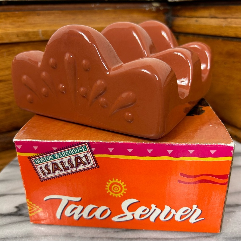 Vintage Boston Warehouse !Salsa! Terra Cotta Taco Servers NIB